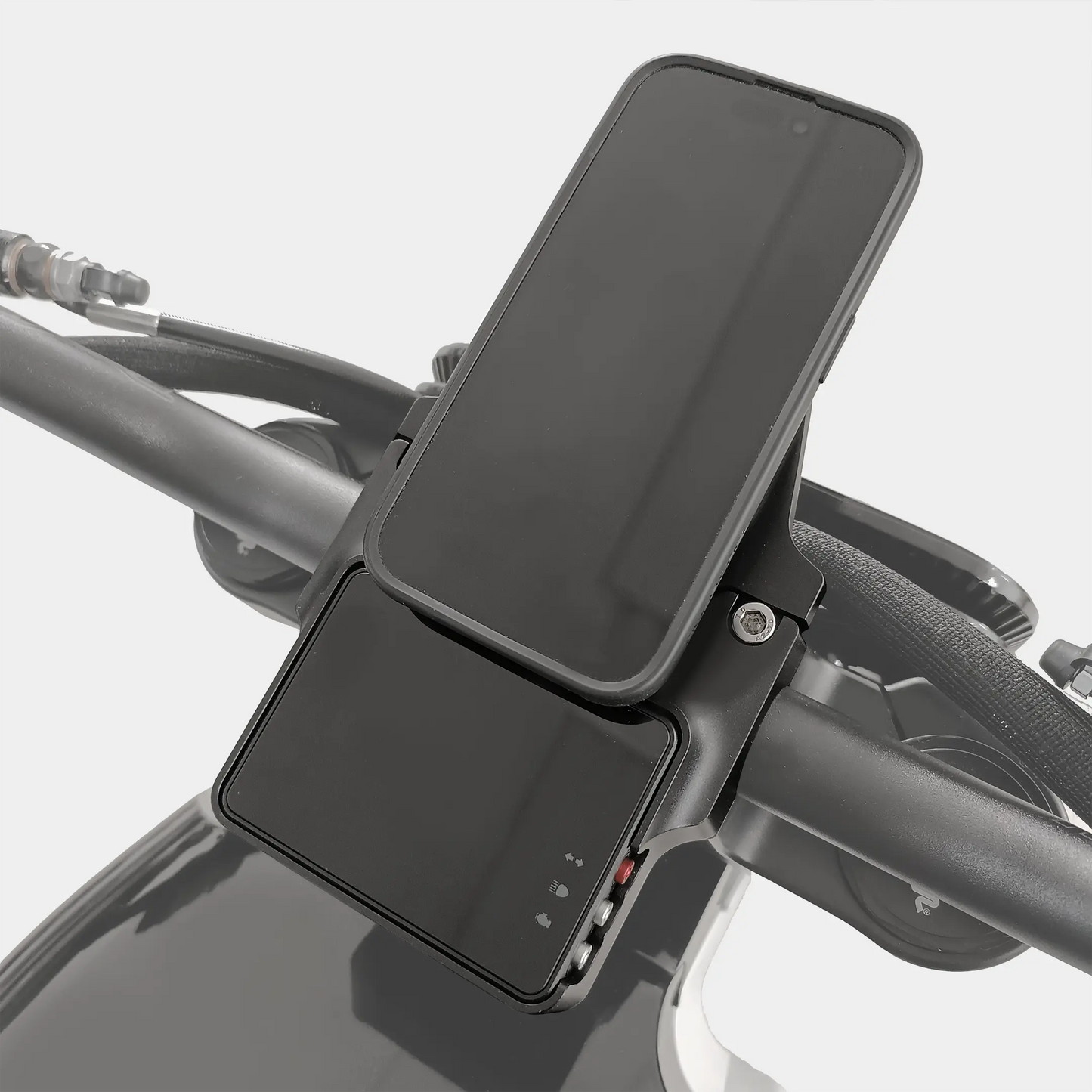 DAB x Quad Lock charger and phone mount DAB Motors